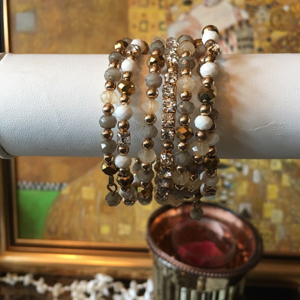 Beautiful Bracelet  - Picture 2 of 2